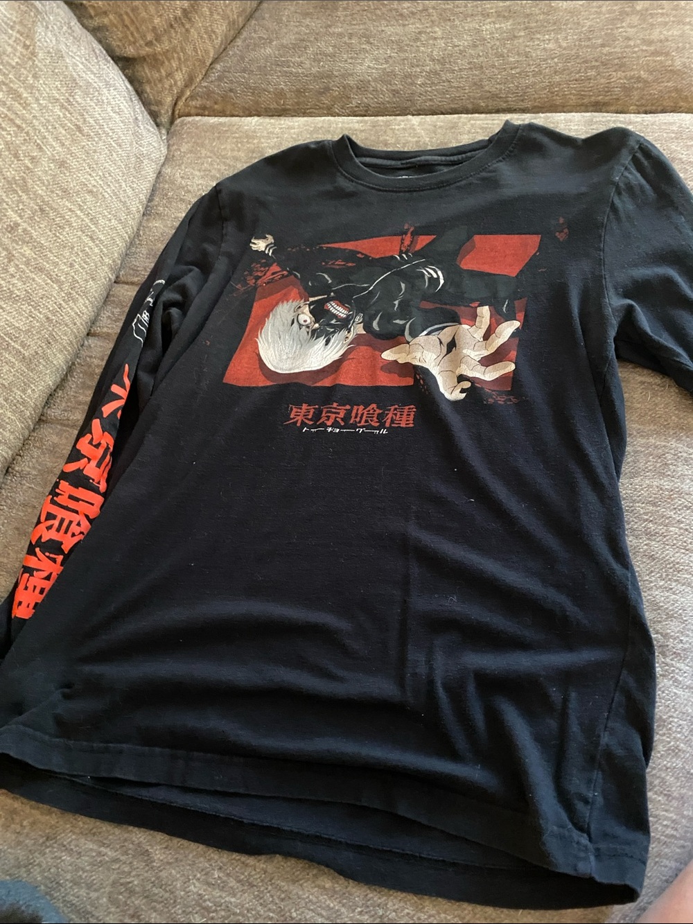 Hot Topic Black Long-Sleeve Tokyo Ghoul Graphic Tee with Red Accents